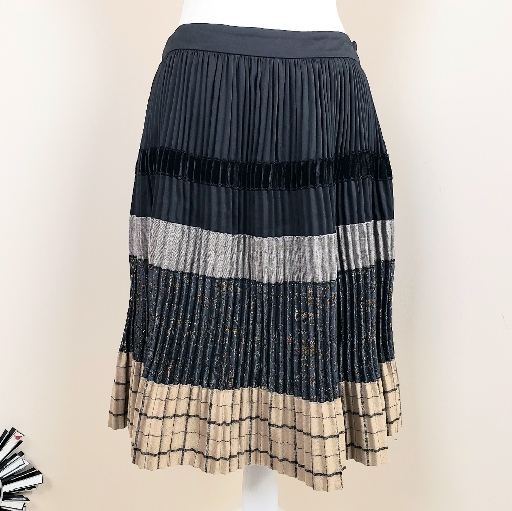 ETRO made in Italy pleated skirt